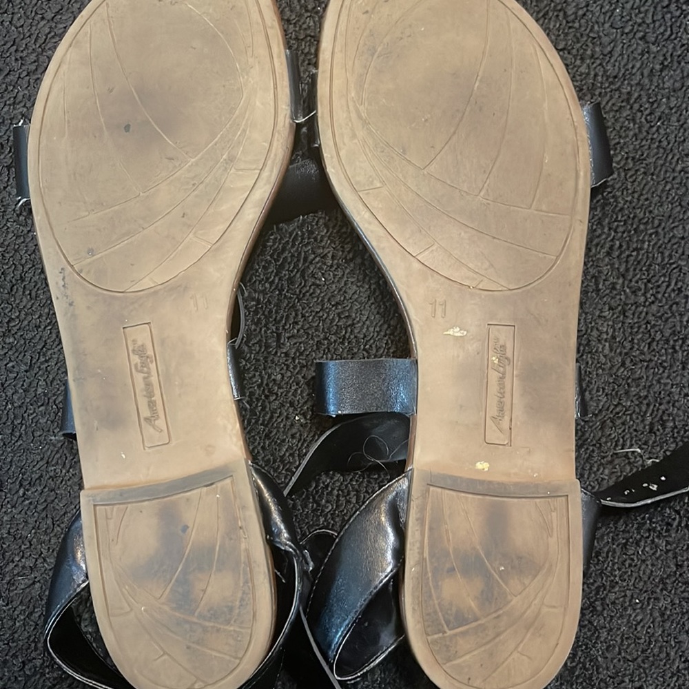 Cross strap sandals - Picture 6 of 6